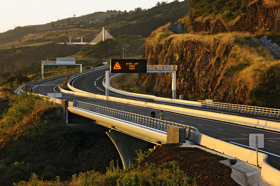 Route des Tamarins 105