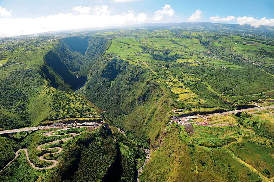 Route des Tamarins 111