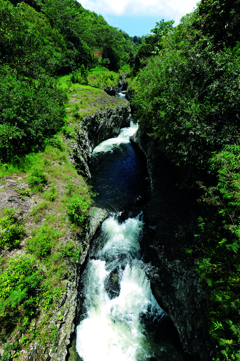 Cascade bas. la paix 104