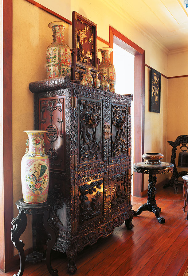 Mobilier creole 166