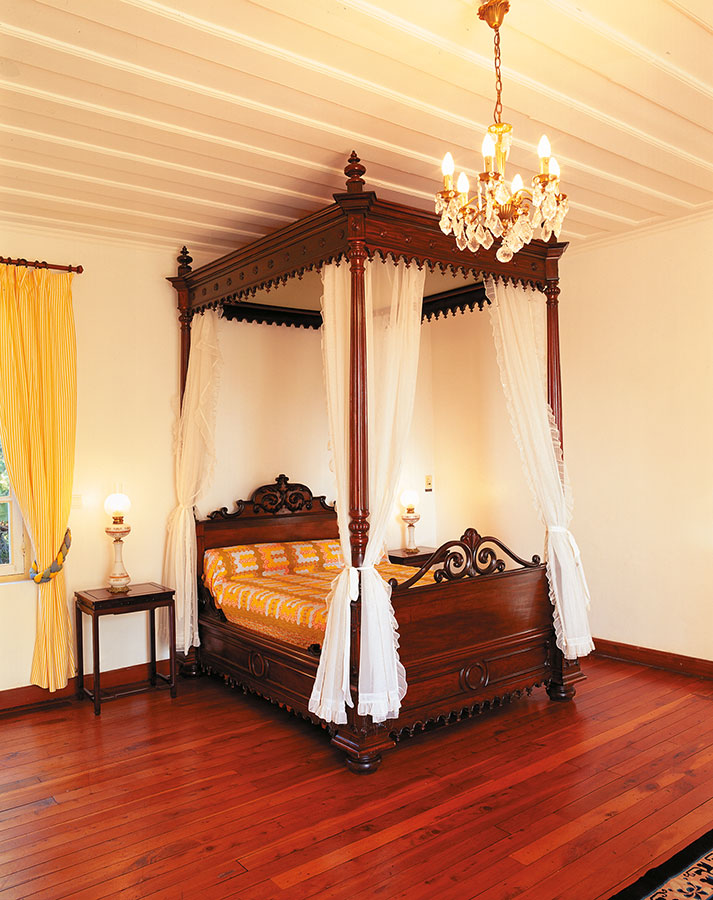 Mobilier creole 149