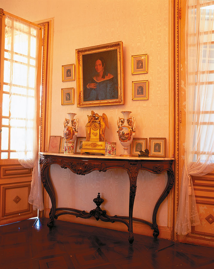 Mobilier creole 167