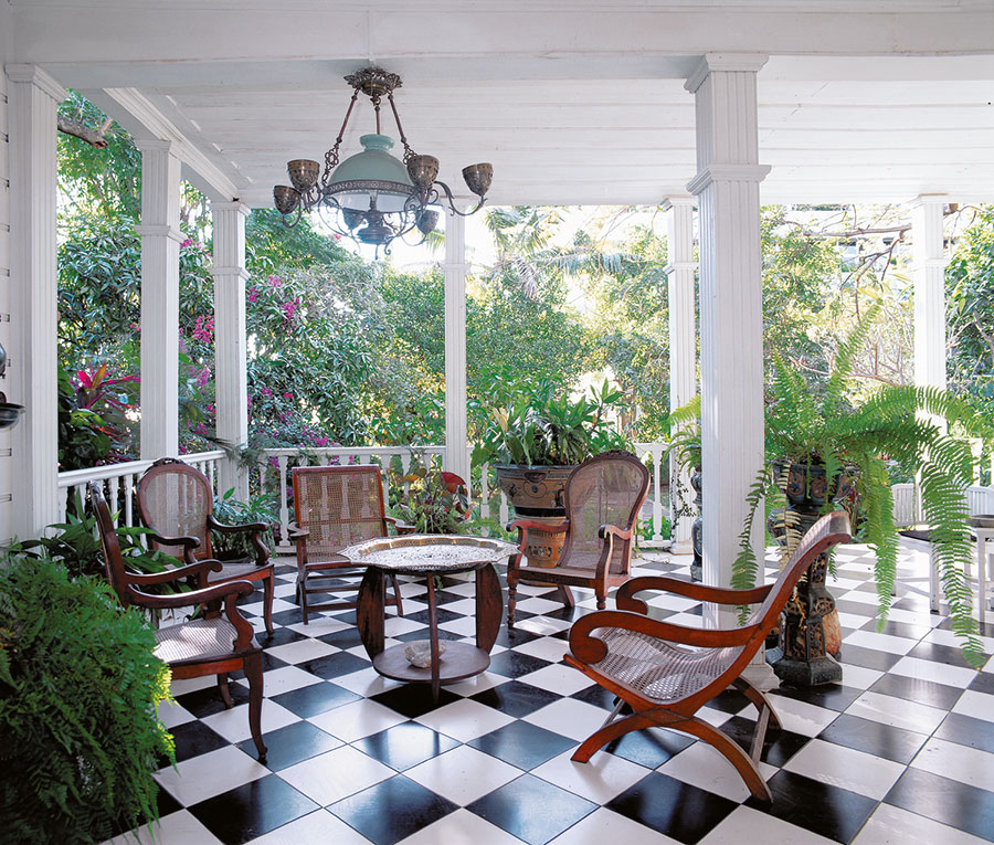Mobilier creole 154