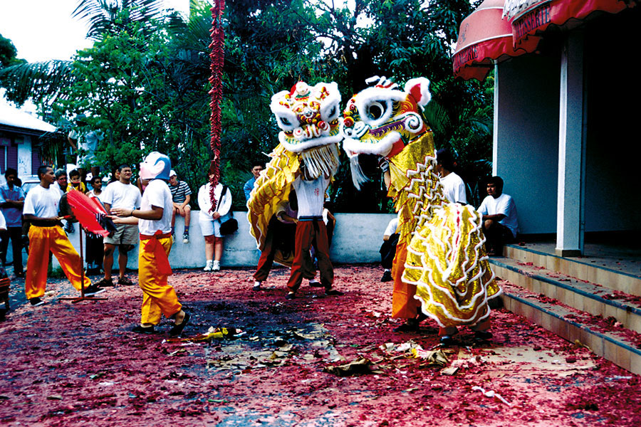 Com. chinoise 100