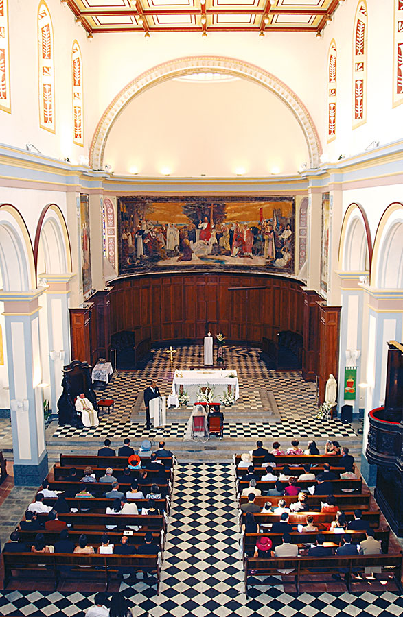 Com. Catholique 108