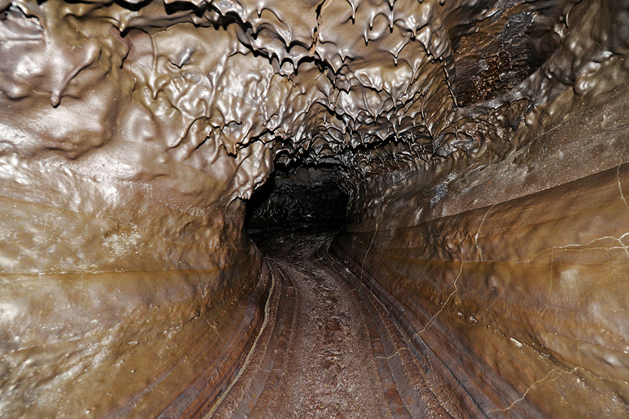 Tunnel de lave 100