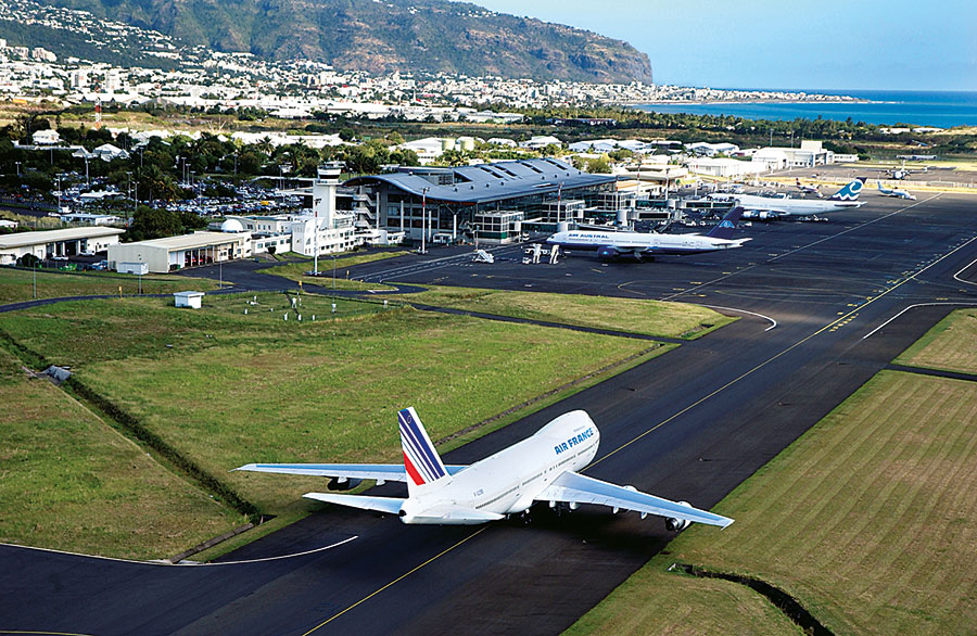 747 100