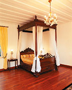 Mobilier creole 149