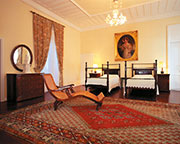 Mobilier creole 105