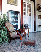 Mobilier creole 108
