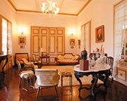 Mobilier creole 147